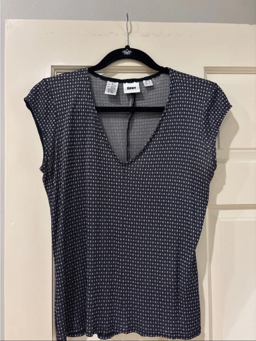 DKNY Navy and White Sleeveless V-Neck Dot Print Top